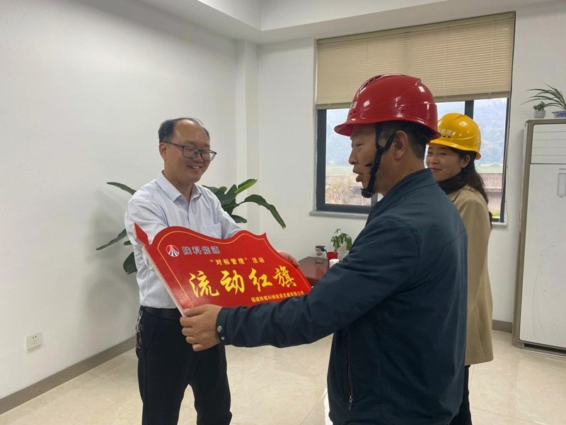 三點一線3.jpg 三點一線3.jpg