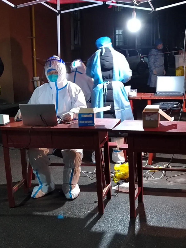 姜磊.jpg 姜磊.jpg