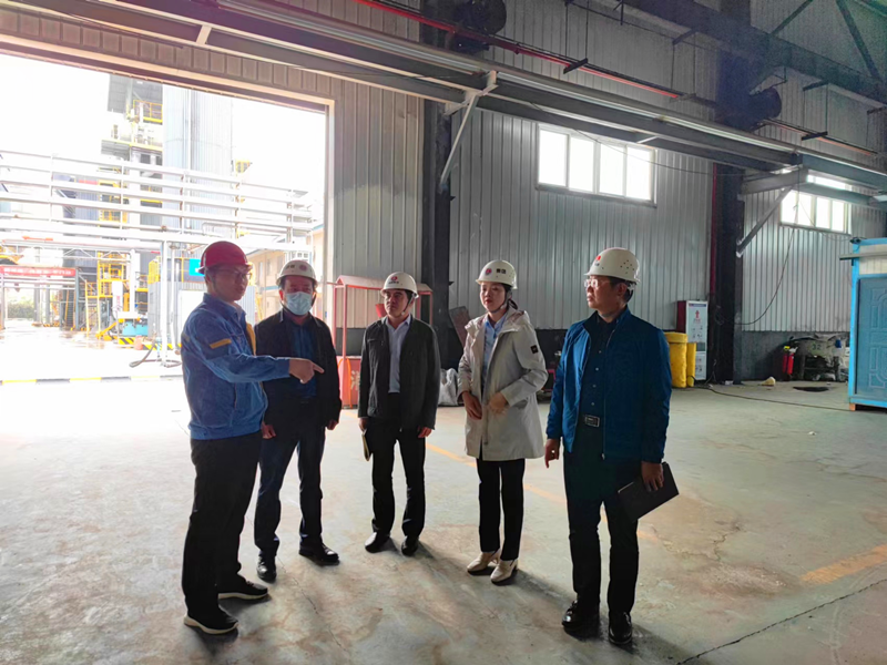 公司副總經理黃崗一行到咸陽公司開展節前安全環保檢查工作-1.png