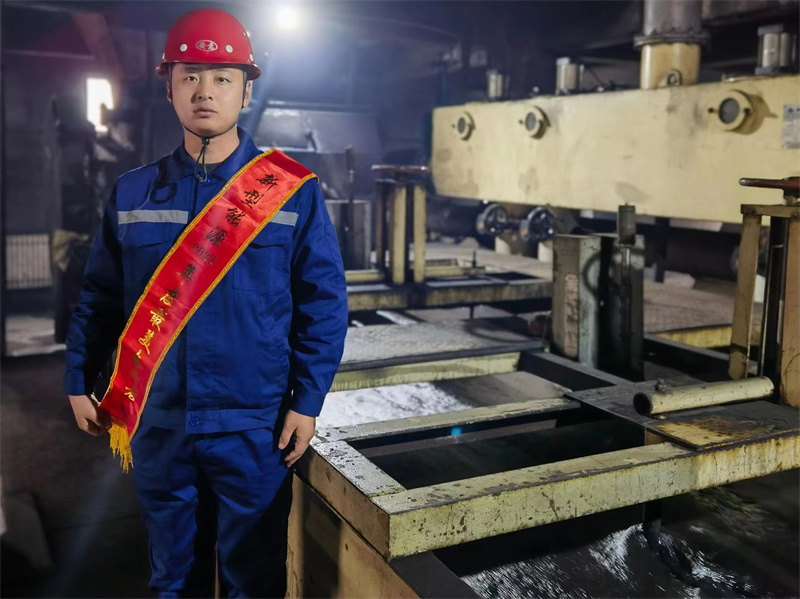 選煤公司 賈飛.jpg 選煤公司 賈飛.jpg