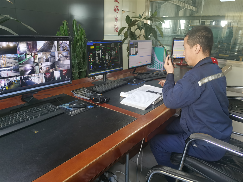 神木分公司生產(chǎn)“五一”不打烊，勞動(dòng)“我”在崗1.png