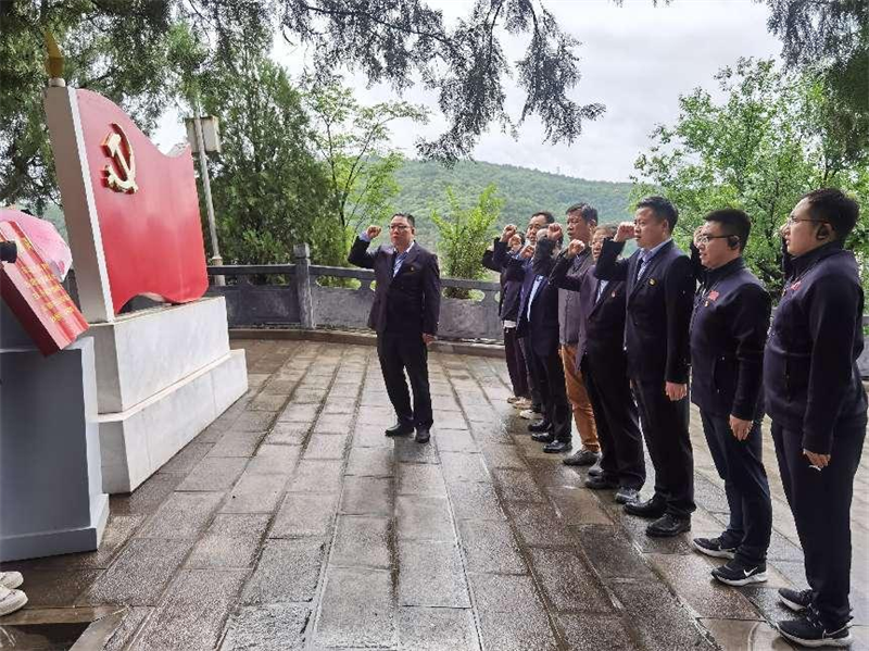 選煤公司:黨建引領聚合力 校企共建促發展3.png 選煤公司:黨建引領聚合力 校企共建促發展3.png