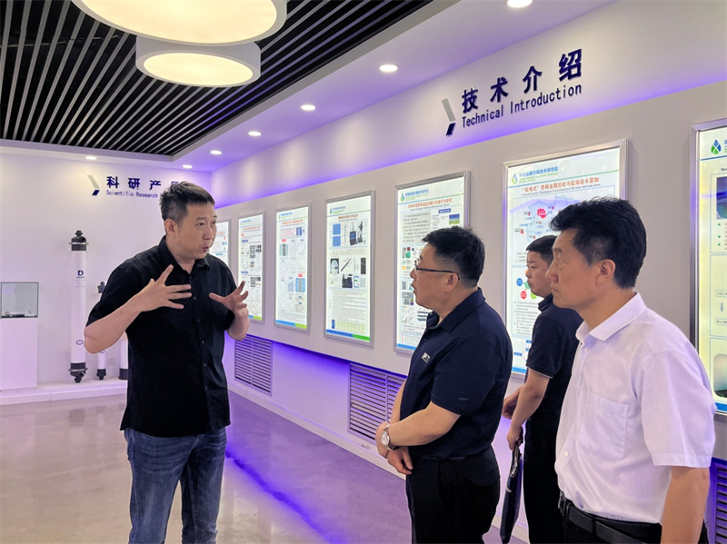 徐國強帶隊赴西安建筑科技大學陜西省膜分離研究院考察調(diào)研2.png