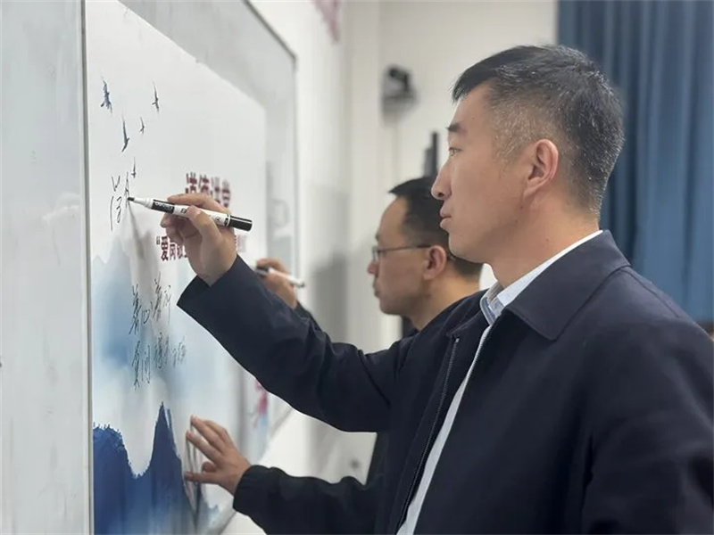 171744858162884715.jpg 陜煤新型能源神木分公司開展2025年第一期道德講堂活動03.jpg