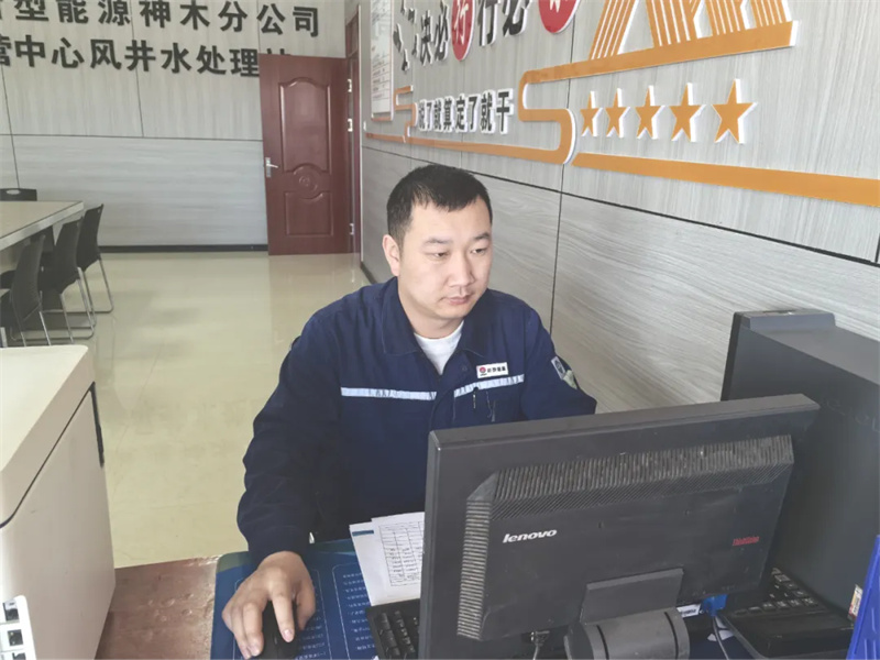 211745196908141586.jpg 曬班組英雄譜02.jpg