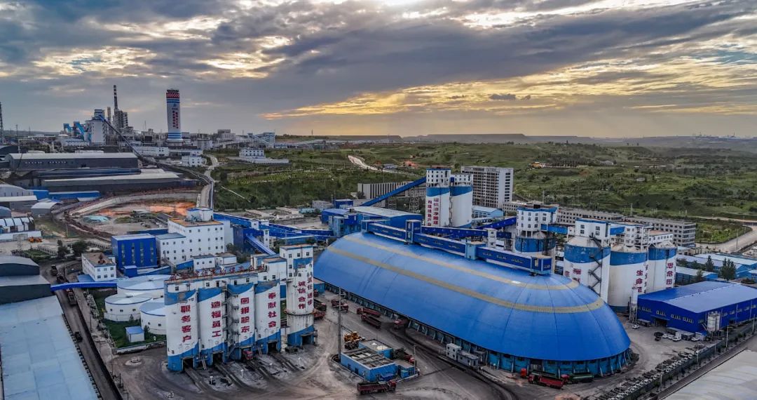 081754645087451187.jpg 如何實現質效提升?看選煤公司龍華選煤廠的“數字經濟”01.jpg